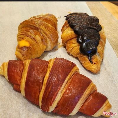 Combo Croissant Phô Mai & Croissant Chocolate Lava & Croissant Kem Lài