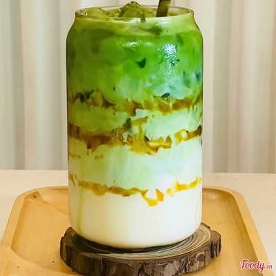 Matcha caramel latte