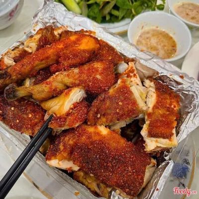 1 Con Gà Nướng Muối  Ớt  ( Thơm Ngon )