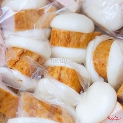 Bánh Dày Kẹp Chả Chiên( khoanh tròn)