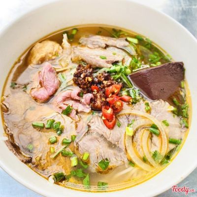 Bún bò nạm