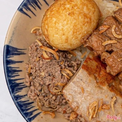 Xôi trắng + Chả mỡ + Trứng + Pate