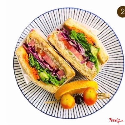 Sandwich/Tuna Salad & Egg