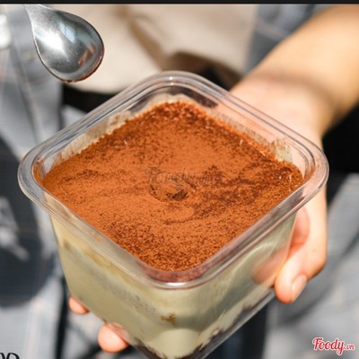 BÁNH TIRAMISU VỊ CAFE