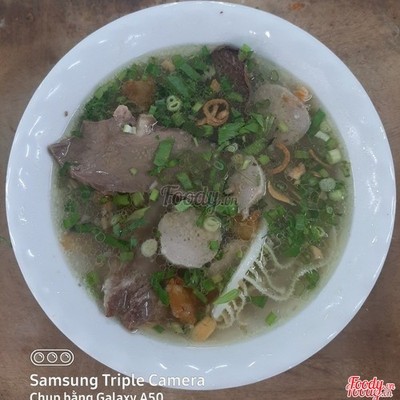 Mì thập cẩm đặc biệt (nhiều đồ ăn)