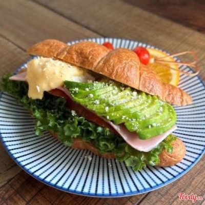 Drink Set/ Ham, Avocado & Benedict Croiss