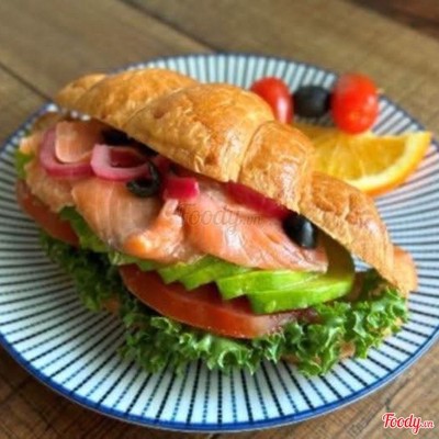 Smoked Salmon & Avocado Croissant
