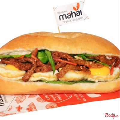 Bánh Mì Đăc Biệt  Chả Trứng
