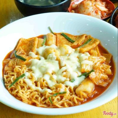 Bánh gạo tok bok ki phô mai có mì