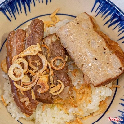 Xôi trắng + Thịt kho + Chả mỡ kho