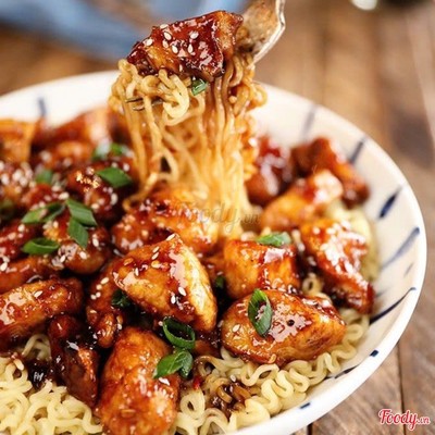 Mỳ trộn INDOMIE gà giòn không xương
