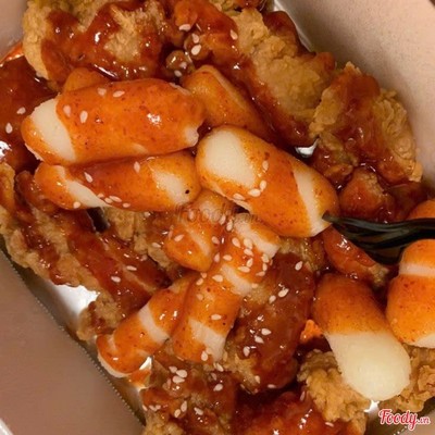 Gà viên sốt tokbokki