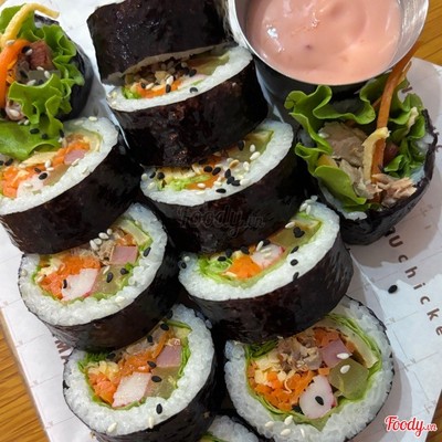 Kimbap cá ngừ