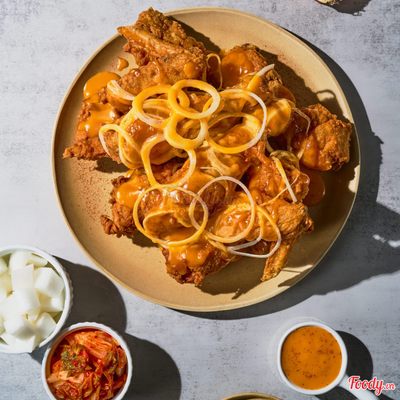 Gà rán xốt Sriracha Mayo