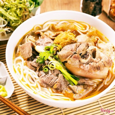 Đặc biệt (tái, nạm, giò, chả)