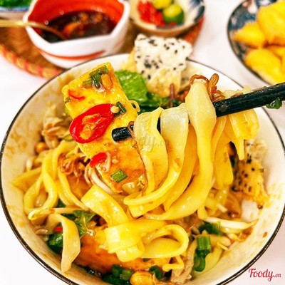Mì Quảng gà