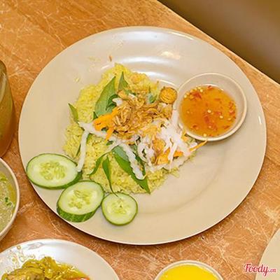 Cơm thêm lớn