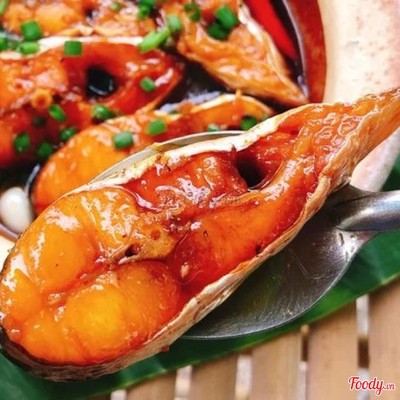 Cá hú kho + cơm + canh
