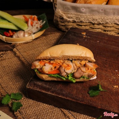 Bánh Mì Cóc Gà Sốt Nhật