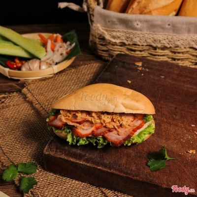 Bánh Mì Cóc Xá Xíu