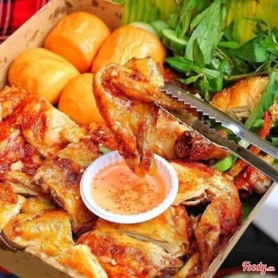 1 Con Gà Nướng Sốt  Bản Đôn + 5 Bánh Bao Sữa Chiên