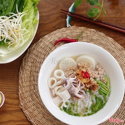 Hủ tiếu mực