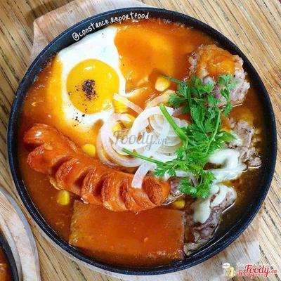 B6. Trứng, bò, pate, xúc xích