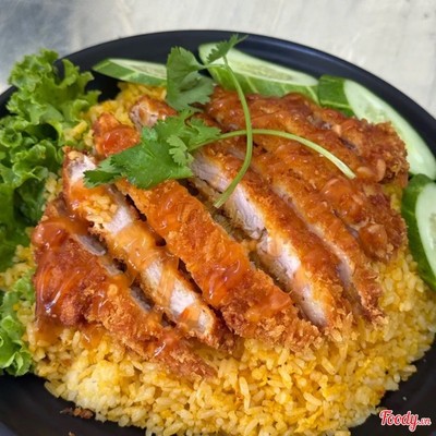 Cơm Chiên Gà Xù Sốt Chua Ngọt + kim chi