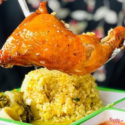 Cơm gà  xối mỡ góc 4