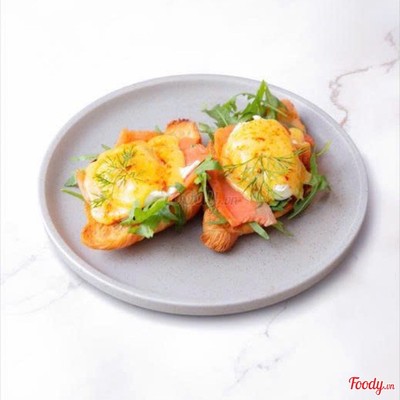 Salmon Royale Croissant