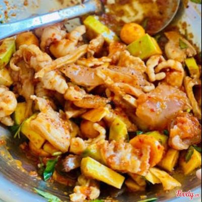 SỨA MIX CHÂN GÀ RÚT XƯƠNG SỐT THÁI PHẦN LỚN