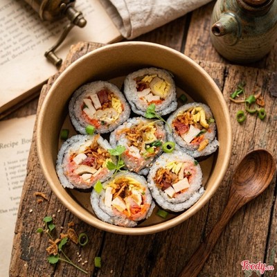 Xôi cuộn rong biển thập cẩm xá xíu