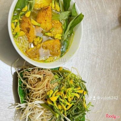 Combo , bún cá+ trà tất