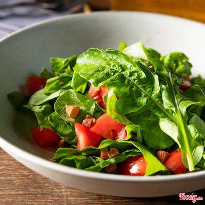 Lá Rocket và Cà chua Salad