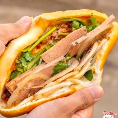 Bánh Mì Chả Bò Đà Nẵng + Chà Bông