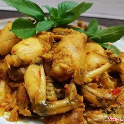 Ếch xào nghệ