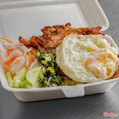 Cơm Tấm Sườn Nướng + Ốp La
