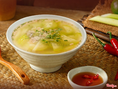 Canh bí xanh nấu thịt bằm