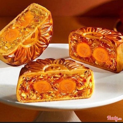 Bánh nhân <Thập Cẩm Gà Quay 2 Trứng > loại đặc biệt hương vị truyền thống đậm đà hấp dẫn. Vỏ bánh mề