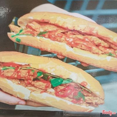 BÁNH MÌ CHẢ CÁ