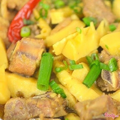 CƠM  SƯỜN  NON KHO MĂNG