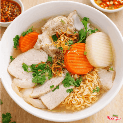 Súp Mì Gói Nóng Thịt Heo