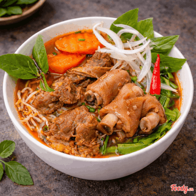 Bò Kho Đặc Biệt Giò Heo (Nhiều Bò + 1 Giò Heo)