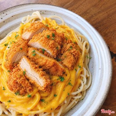 Mì ý trứng muối
