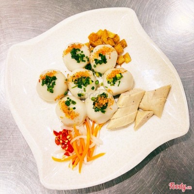 Bánh ít trần-ko chả