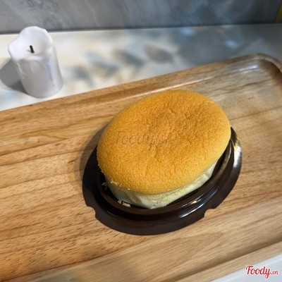 Japanese cheesecake