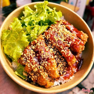 Cơm Gà Sốt Mắm Tỏi