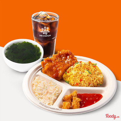 Combo Cơm Chiên Gà Không Xương Phủ Xốt