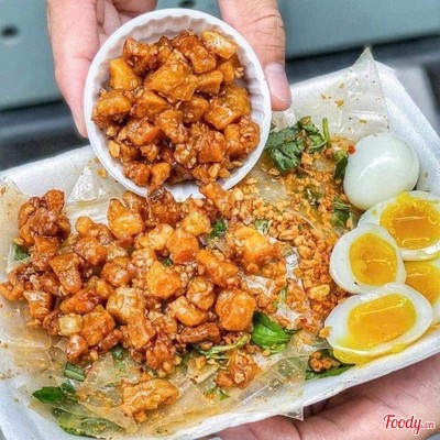 Bánh Tráng Trộn Satế Tỏi Tóp Mỡ &Trứng Lòng Đào