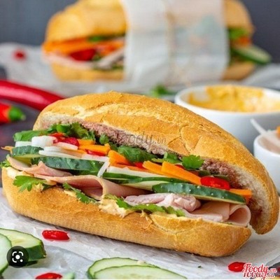 Bánh mì thịt chả 